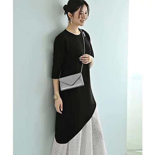 【スタイルデリ/STYLE DELI】の【Kana Oyama BLK001】アシメトップス/DELI size インテリア・キッズ・メンズ・レディースファッション・服の通販 founy(ファニー) 　ファッション　Fashion　レディースファッション　Fashion for Women　トップス・カットソー　Cut & Sew Tops　アシンメトリー　Asymmetrical Style　春　Spring　コラボ　Collaboration, Collab　コレクション　Collection, Seasonal Line　ショルダー　Shoulder, Shoulder Strap　シンプル　Simple, Minimal　ストレート　Straight, Straight Cut　デニム　Denim, Jeans Material　ドロップ　Drop Shoulder, Dropped Style　ネックレス　Necklace, Pendant Necklace　長袖　Long Sleeve, Full Sleeve　バランス　Balance, Style Balance　フォルム　Silhouette, Form　レギンス　Leggings, Stretch Pants　ロング　Long, Long-Length　ワイド　Wide, Wide Fit　A/W・秋冬　Autumn/Winter　S/S・春夏　SS, Spring/Summer, Warm Season　夏　Summer　エレガント 上品　Elegant　ブラック|ID: prp329100004643651 ipo3291000000033499053