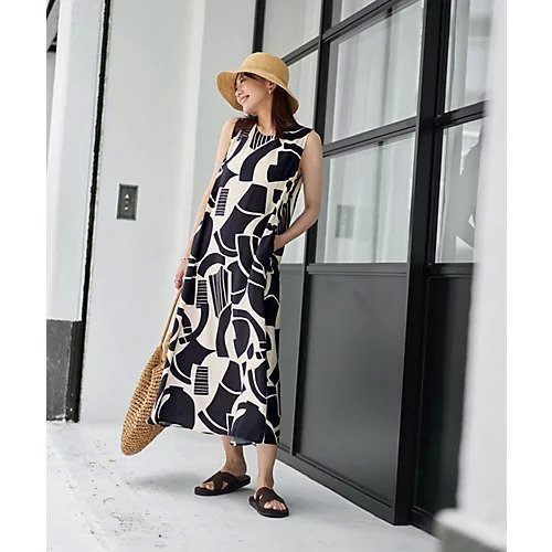 【スタイルデリ/STYLE DELI】の薄手でくったり抽象パーツ柄ワンピース 人気、トレンドファッション・服の通販 founy(ファニー) 　ファッション　Fashion　レディースファッション　Fashion for Women　ワンピース　Dresses　インド　Indian Textile　インナー　Innerwear　エアリー　Airy Texture　カーディガン　Cardigan, Knitwear　キャミソール　Camisole, Spaghetti Strap Top　サマー　Summer, Summer Style　ジャケット　Jacket, Outerwear　ストール　Stole, Wrap　スニーカー　Sneakers, Trainers　バランス　Balance, Style Balance　ブラジャー　Bra, Lingerie　ペチコート　Petticoat, Underskirt　水着　Swimsuit, Swimwear　リゾート　Resort, Vacation Style　リボン　Ribbon, Bow　ループ　Loop, Loop Knit　夏　Summer　旅行　Travel　ビジネス 仕事 通勤　Business / Work / Commuting　other-2|ID: prp329100004643654 ipo3291000000033499082