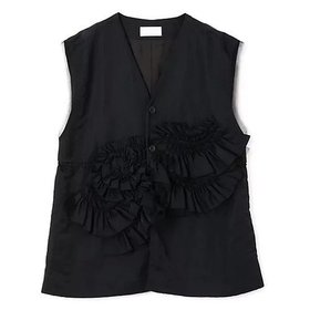 【マージ/MARGE】のTaffeta frill detail gilet 人気、トレンドファッション・服の通販 founy(ファニー) ファッション Fashion レディースファッション Fashion for Women アウター Coat / Outerwear Collection トップス・カットソー Cut & Sew Tops ベスト&ジレ / 重ね着スタイル Vests & Gilets 2025年 2025 2025-2026秋冬・A/W Autumn/Winter 2025–26 AW25–26 シェイプ Shape, Slim Fit ドローコード Drawcord, Drawstring Cord バランス Balance, Style Balance モチーフ Motif, Design Theme 今季 This Season, Current Season |ID:prp329100004644579