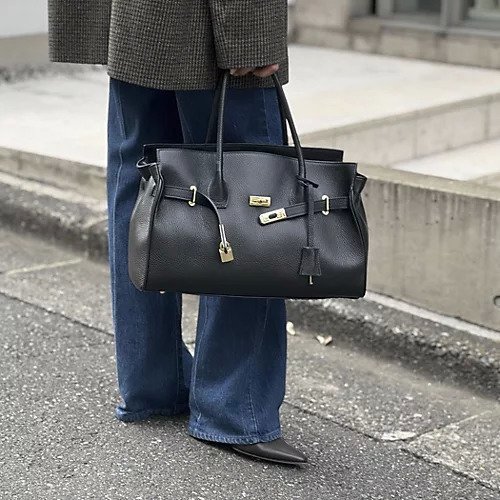 【ノーリーズソフィー/NOLLEY'S sophi】のひねりベルトレザートートバッグ 人気、トレンドファッション・服の通販 founy(ファニー) ファッション Fashion レディースファッション Fashion for Women バッグ Bags ベルト&ウエストマーク Belts & Waist Accessories シンプル Simple, Minimal ジップ Zip, Zipper スマート Smart, Elegant 財布 Wallet, Purse フォルム Silhouette, Form ポケット Pocket, Pocket Detail ポーチ Pouch, Small Case エレガント 上品 Elegant ビジネス 仕事 通勤 Business / Work / Commuting other-1|ID: prp329100004644617 ipo3291000000034615137