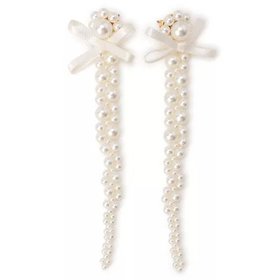 【シモーン ロシャ/SIMONE ROCHA】 PETITE BOW DETAIL DRIP EARRINGS人気、トレンドファッション・服の通販 founy(ファニー) ファッション Fashion レディースファッション Fashion for Women ジュエリー Jewelry ファッションリング Fashion Rings イヤリング・フープ・ドロップタイプ Hoop, Drop & Clip Earrings 2025年 2025 2025-2026秋冬・A/W Autumn/Winter 2025–26 AW25–26 パール Pearl, Pearl Accent フェミニン Feminine, Girly リボン Ribbon, Bow |ID:prp329100004644647