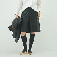 【ノーリーズソフィー/NOLLEY'S sophi】の《セットアップ対応》ウォッシャブルフェイクレザーハーフパンツ 人気、トレンドファッション・服の通販 founy(ファニー) ファッション Fashion レディースファッション Fashion for Women セットアップ Matching Sets レディースパンツ・ボトムス Pants & Trousers / Bottoms パンツ Pants & Trousers ショートパンツ・ハーフパンツ High-Waisted & Relaxed Shorts 2025年 2025 2025-2026秋冬・A/W Autumn/Winter 2025–26 AW25–26 おすすめ Recommended / Our Picks セットアップ Set-Up, Coordinated Outfit ソックス Socks, Hosiery ハーフ Half, Half-Length フェイクレザー Faux Leather, PU Leather フレア Flare, Flared 秋 Autumn |ID:prp329100004645456