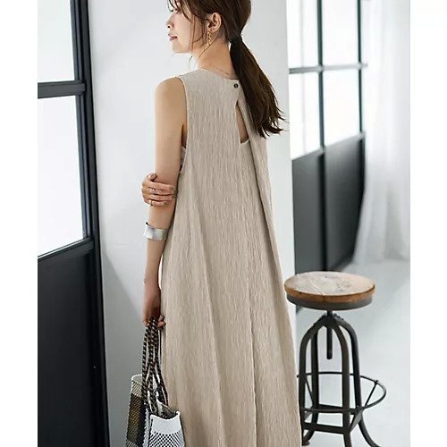 【スタイルデリ/STYLE DELI】のハリ感楊柳背面タックワンピース インテリア・キッズ・メンズ・レディースファッション・服の通販 founy(ファニー) 　ファッション　Fashion　レディースファッション　Fashion for Women　ワンピース　Dresses　インナー　Innerwear　カットソー　Cut and Sewn Top　カーディガン　Cardigan, Knitwear　サンダル　Sandals, Summer Shoes　シューズ　Shoes, Footwear　シンプル　Simple, Minimal　ジャケット　Jacket, Outerwear　スニーカー　Sneakers, Trainers　タートル　Turtleneck, Turtle Collar　ノースリーブ　Sleeveless, No-Sleeve　長袖　Long Sleeve, Full Sleeve　ハイネック　High Neck, Mock Neck　バランス　Balance, Style Balance　フィット　Fit, Slim Fit　フラット　Flat, Flat Shoes　ブルゾン　Blouson, Bomber Jacket　半袖　Short Sleeve, Half Sleeve　リボン　Ribbon, Bow　冬　Winter / This Winter　A/W・秋冬　Autumn/Winter　ナチュラル|ID: prp329100004645462 ipo3291000000033526872