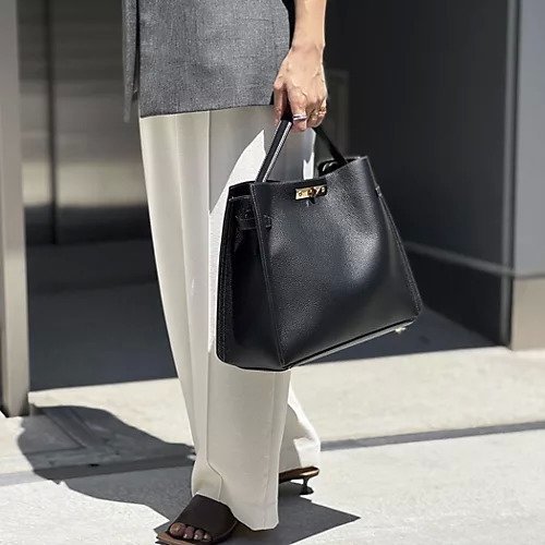 【ノーリーズ/NOLLEY'S】のCARRE Lバッグ インテリア・キッズ・メンズ・レディースファッション・服の通販 founy(ファニー) https://founy.com/ ファッション Fashion レディースファッション Fashion for Women バッグ Bags ショルダー Shoulder, Shoulder Strap ベーシック Basic, Essential ポーチ Pouch, Small Case ラグジュアリー Luxury, Elegant ビジネス 仕事 通勤 Business / Work / Commuting |ID: prp329100004645480 ipo3291000000033527012