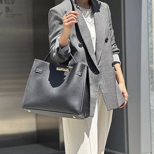 【ノーリーズ/NOLLEY'S】のCARRE Lバッグ 人気、トレンドファッション・服の通販 founy(ファニー) 　ファッション　Fashion　レディースファッション　Fashion for Women　バッグ　Bags　ショルダー　Shoulder, Shoulder Strap　ベーシック　Basic, Essential　ポーチ　Pouch, Small Case　ラグジュアリー　Luxury, Elegant　ビジネス 仕事 通勤　Business / Work / Commuting　other-2|ID: prp329100004645480 ipo3291000000033527018