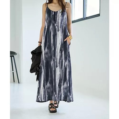 【スタイルデリ/STYLE DELI】の水彩ストライプ柄カットソーキャミワンピース インテリア・キッズ・メンズ・レディースファッション・服の通販 founy(ファニー) 　ファッション　Fashion　レディースファッション　Fashion for Women　ワンピース　Dresses　キャミソールワンピース　Camisole Dresses　インナー　Innerwear　カットソー　Cut and Sewn Top　カーディガン　Cardigan, Knitwear　キャミ　Camisole, Cami Top　グラデーション　Gradient, Ombre　サンダル　Sandals, Summer Shoes　ジャケット　Jacket, Outerwear　ストライプ　Stripe, Striped Pattern　スニーカー　Sneakers, Trainers　スリット　Slit, Slit Detail　タンク　Tank Top, Sleeveless Top　ノースリーブ　Sleeveless, No-Sleeve　長袖　Long Sleeve, Full Sleeve　バランス　Balance, Style Balance　パーカー　Hoodie, Parka　ブルゾン　Blouson, Bomber Jacket　ポケット　Pocket, Pocket Detail　半袖　Short Sleeve, Half Sleeve　マキシ　Maxi, Full Length　ミックス　Mix, Mixed Style　モチーフ　Motif, Design Theme　モノトーン　Monotone, Black and White　リゾート　Resort, Vacation Style　リボン　Ribbon, Bow　冬　Winter / This Winter　夏　Summer　ブラックミックス|ID: prp329100004645590 ipo3291000000033528332