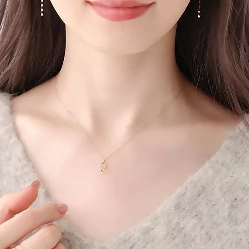 【フィービィー/phoebe】の【K10】リーフィーダイヤモンドネックレス インテリア・キッズ・メンズ・レディースファッション・服の通販 founy(ファニー) https://founy.com/ ファッション Fashion レディースファッション Fashion for Women ジュエリー Jewelry ネックレス Necklaces & Pendants アクセサリー Fashion Accessories ジュエリー Jewelry, Accessories ジュエル Jewel, Gemstone ダイヤモンド Diamond, Brilliant Cut ネックレス Necklace, Pendant Necklace ボックス Boxy, Box Shape モチーフ Motif, Design Theme リーフ Leaf, Botanical Leaf |ID: prp329100004647735 ipo3291000000033551301
