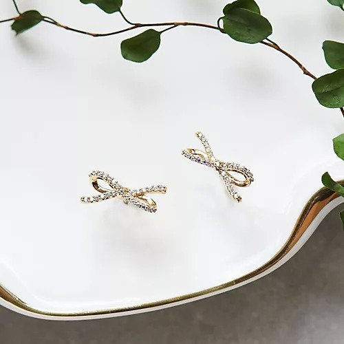 【フィービィー/phoebe】のフィミニティーリボンビジューピアス インテリア・キッズ・メンズ・レディースファッション・服の通販 founy(ファニー) https://founy.com/ ファッション Fashion レディースファッション Fashion for Women モチーフ Motif, Design Theme リボン Ribbon, Bow |ID: prp329100004647741 ipo3291000000033551337