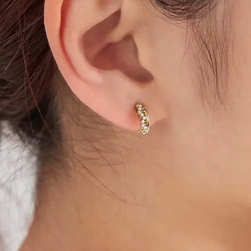 【フィービィー/phoebe】の【金属アレルギー対応】【痛くないシリーズ】ミルキーウェイライトフィットイヤリング ゴールド インテリア・キッズ・メンズ・レディースファッション・服の通販 founy(ファニー) https://founy.com/ ファッション Fashion レディースファッション Fashion for Women ジュエリー Jewelry ファッションリング Fashion Rings イヤリング・フープ・ドロップタイプ Hoop, Drop & Clip Earrings イヤリング Earrings ビジュー Bijou, Jewel-like Accent フープ Hoop, Hoop Earrings メタル Metal, Metal Parts 軽量 Lightweight, Ultra Light |ID: prp329100004647750 ipo3291000000033551389