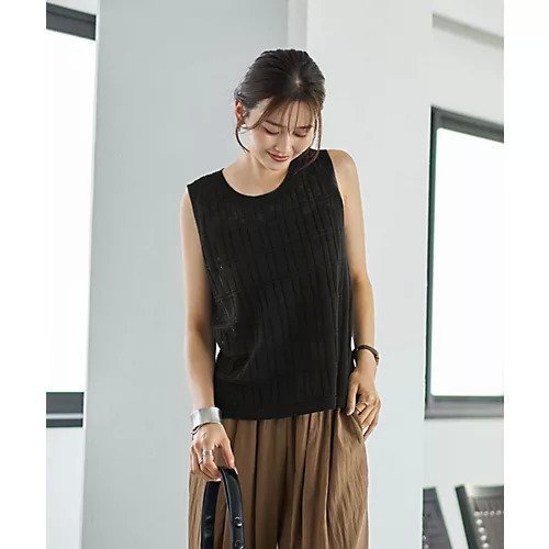 【スタイルデリ/STYLE DELI】のスクエア柄編みノースリニットトップス インテリア・キッズ・メンズ・レディースファッション・服の通販 founy(ファニー) 　ファッション　Fashion　レディースファッション　Fashion for Women　トップス・カットソー　Cut & Sew Tops　ニット　Knit Tops & Sweaters　イエロー　Yellow　インナー　Innerwear　秋　Autumn　サロペット　Overalls, Salopette　シンプル　Simple, Minimal　ジャケット　Jacket, Outerwear　スクエア　Square, Square Shape　ストレート　Straight, Straight Cut　スリット　Slit, Slit Detail　タンク　Tank Top, Sleeveless Top　定番　Standard, Basic Item　ノースリーブ　Sleeveless, No-Sleeve　ポケット　Pocket, Pocket Detail　無地　Plain, Solid Color　ラウンド　Round, Round Neck　冬　Winter / This Winter　夏　Summer　ブラック|ID: prp329100004649099 ipo3291000000033575862
