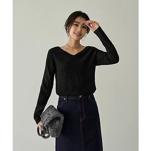 【スタイルデリ/STYLE DELI】のシャーリング加工前後Vネックトップス 人気、トレンドファッション・服の通販 founy(ファニー) 　ファッション　Fashion　レディースファッション　Fashion for Women　トップス・カットソー　Cut & Sew Tops　Vネックトップス　V-Neck Tops / V-Cut Neckline Shirts　インナー　Innerwear　カットソー　Cut and Sewn Top　サロペット　Overalls, Salopette　シャーリング　Shirring, Ruched　ジャケット　Jacket, Outerwear　定番　Standard, Basic Item　フィット　Fit, Slim Fit　ポケット　Pocket, Pocket Detail　防寒　Cold Protection, Winter-Ready　ビジネス 仕事 通勤　Business / Work / Commuting　other-2|ID: prp329100004649106 ipo3291000000033575913