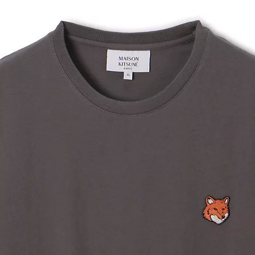 【メゾン キツネ/MAISON KITSUNE】のFOX HEAD REGULAR TEE-SHIRT 人気、トレンドファッション・服の通販 founy(ファニー) 　ファッション　Fashion　レディースファッション　Fashion for Women　トップス・カットソー　Cut & Sew Tops　シャツ・ブラウス・オフィスカジュアル　Elegant Blouses & Button-Ups　2025年　2025　2025-2026秋冬・A/W　Autumn/Winter 2025–26 AW25–26　シンプル　Simple, Minimal　バランス　Balance, Style Balance　フォックス　Fox, Fox Fur　定番　Standard, Basic Item　洗える　Machine Washable　other-3|ID: prp329100004649211 ipo3291000000036042769
