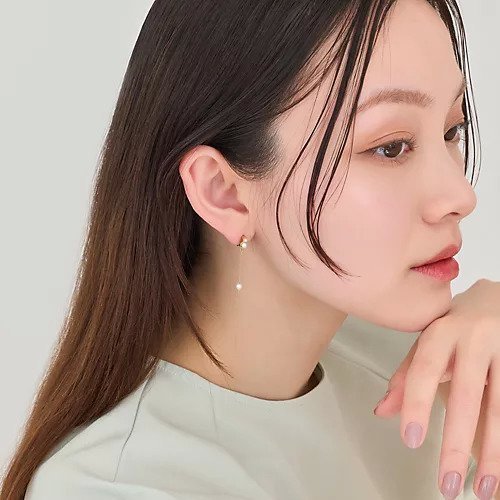 【フィービィー/phoebe】の【痛くないシリーズ】ルミナスパールロングライトフィットイヤリング 人気、トレンドファッション・服の通販 founy(ファニー) 　ファッション　Fashion　レディースファッション　Fashion for Women　ジュエリー　Jewelry　ファッションリング　Fashion Rings　イヤリング・フープ・ドロップタイプ　Hoop, Drop & Clip Earrings　イヤリング　Earrings　エレガント 上品　Elegant　チェーン　Chain, Chain Strap　パール　Pearl, Pearl Accent　軽量　Lightweight, Ultra Light　other-2|ID: prp329100004649981 ipo3291000000033591153