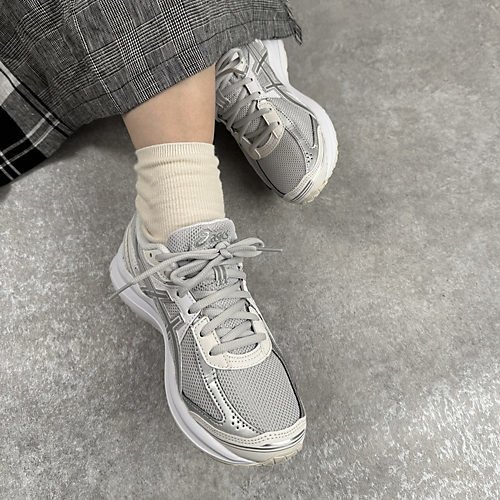 【アシックススポーツスタイル/ASICS SportStyle】のJOG 100S 人気、トレンドファッション・服の通販 founy(ファニー) 　ファッション　Fashion　レディースファッション　Fashion for Women　シューズ　Shoes, Footwear　パフォーマンス　Performance, Active Function　ランニング　Running, Running Wear, Activewear, Jogging　other-2|ID: prp329100004650943 ipo3291000000033602301