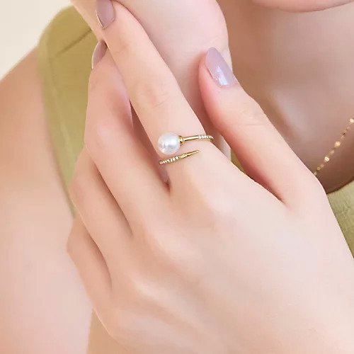 【フィービィー/phoebe】の【金属アレルギー対応】ドローラップパールビジューリング インテリア・キッズ・メンズ・レディースファッション・服の通販 founy(ファニー) https://founy.com/ ファッション Fashion レディースファッション Fashion for Women パール Pearl, Pearl Accent ビジュー Bijou, Jewel-like Accent エレガント 上品 Elegant ビジネス 仕事 通勤 Business / Work / Commuting |ID: prp329100004650952 ipo3291000000033602369