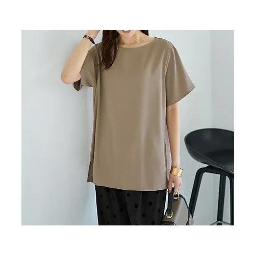 【スタイルデリ/STYLE DELI】のスルスルシンプル洗練ブラウス インテリア・キッズ・メンズ・レディースファッション・服の通販 founy(ファニー) 　ファッション　Fashion　レディースファッション　Fashion for Women　トップス・カットソー　Cut & Sew Tops　シャツ・ブラウス・オフィスカジュアル　Elegant Blouses & Button-Ups　インナー　Innerwear　春　Spring　秋　Autumn　カットソー　Cut and Sewn Top　カーディガン　Cardigan, Knitwear　サロペット　Overalls, Salopette　シンプル　Simple, Minimal　ジャケット　Jacket, Outerwear　ジョーゼット　Georgette, Semi-Sheer Fabric　ストレート　Straight, Straight Cut　スリット　Slit, Slit Detail　ダウン　Down, Puffer　長袖　Long Sleeve, Full Sleeve　バランス　Balance, Style Balance　フォルム　Silhouette, Form　フラット　Flat, Flat Shoes　ベスト　Vest, Waistcoat　半袖　Short Sleeve, Half Sleeve　冬　Winter / This Winter　夏　Summer　エレガント 上品　Elegant　ビジネス 仕事 通勤　Business / Work / Commuting　カフェラテ|ID: prp329100004651068 ipo3291000000033603743