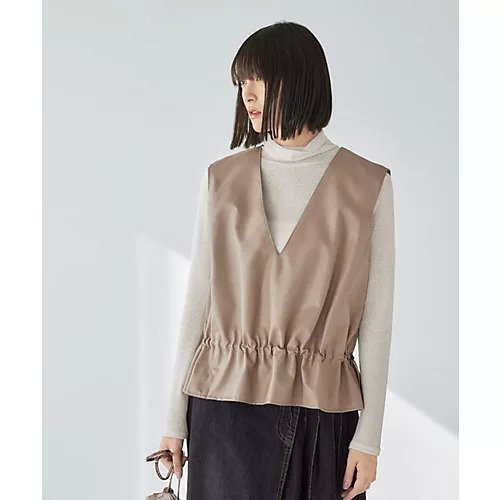 【スタイルデリ/STYLE DELI】の【LUXE】ペプラムフェイクレザーベスト インテリア・キッズ・メンズ・レディースファッション・服の通販 founy(ファニー) 　ファッション　Fashion　レディースファッション　Fashion for Women　アウター　Coat / Outerwear Collection　トップス・カットソー　Cut & Sew Tops　ベスト&ジレ / 重ね着スタイル　Vests & Gilets　スピンドル　Spindle, Drawcord　フェイクレザー　Faux Leather, PU Leather　ベスト　Vest, Waistcoat　ベーシック　Basic, Essential　ペプラム　Peplum, Flared Hem　ボックス　Boxy, Box Shape　ポケット　Pocket, Pocket Detail　夏　Summer　ベージュ|ID: prp329100004651075 ipo3291000000033603823