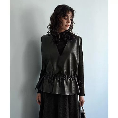 【スタイルデリ/STYLE DELI】の【LUXE】ペプラムフェイクレザーベスト インテリア・キッズ・メンズ・レディースファッション・服の通販 founy(ファニー) 　ファッション　Fashion　レディースファッション　Fashion for Women　アウター　Coat / Outerwear Collection　トップス・カットソー　Cut & Sew Tops　ベスト&ジレ / 重ね着スタイル　Vests & Gilets　スピンドル　Spindle, Drawcord　フェイクレザー　Faux Leather, PU Leather　ベスト　Vest, Waistcoat　ベーシック　Basic, Essential　ペプラム　Peplum, Flared Hem　ボックス　Boxy, Box Shape　ポケット　Pocket, Pocket Detail　夏　Summer　ブラック|ID: prp329100004651075 ipo3291000000033603824