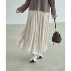 【スタイルデリ/STYLE DELI】の【Made in JAPAN】ロングレングスV.サテンギャザースカート 人気、トレンドファッション・服の通販 founy(ファニー) ファッション Fashion レディースファッション Fashion for Women スカート Skirts くるぶし Ankle-Length ギャザー Gathered, Ruffled 軽量 Lightweight, Ultra Light スリット Slit, Slit Detail センター Center, Center Line 定番 Standard, Basic Item 人気 Popular, Best Seller フレア Flare, Flared ポケット Pocket, Pocket Detail ループ Loop, Loop Knit ロング Long, Long-Length 日本製 Made In Japan thumbnail オフホワイト|ID: prp329100004651076 ipo3291000000033603831