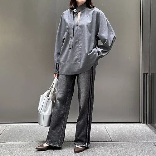 【ハルノブムラタ/HARUNOBUMURATA】のHEPBURN/ボタンブラウス 人気、トレンドファッション・服の通販 founy(ファニー) 　ファッション　Fashion　レディースファッション　Fashion for Women　トップス・カットソー　Cut & Sew Tops　シャツ・ブラウス・オフィスカジュアル　Elegant Blouses & Button-Ups　シルバー　Silver, Metallic Silver　バランス　Balance, Style Balance　マニッシュ　Mannish, Boyish　今季　This Season, Current Season　夏　Summer　春　Spring　S/S・春夏　SS, Spring/Summer, Warm Season　other-3|ID: prp329100004654631 ipo3291000000036316987