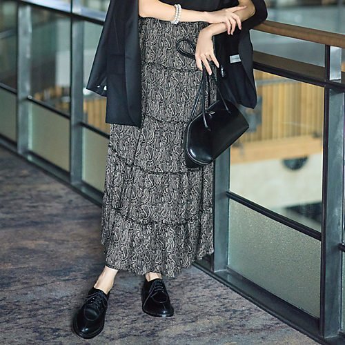 【クチュールドアダム/COUTURE D'ADAM】のTiered Skirt Dress Paisley 人気、トレンドファッション・服の通販 founy(ファニー) 　ファッション　Fashion　レディースファッション　Fashion for Women　ワンピース　Dresses　フォーマル・パーティードレス・結婚式用ドレス　Elegant & Casual Dresses　スカート　Skirts　ティアードスカート　Tiered Skirts　送料無料　Free Shipping　おすすめ　Recommended / Our Picks　エレガント 上品　Elegant　ティアード　Tiered, Tiered Style　フォーマル　Formal, Dressy　ペイズリー　Paisley, Ethnic Pattern　モノトーン　Monotone, Black and White　other-2|ID: prp329100004654634 ipo3291000000033654481