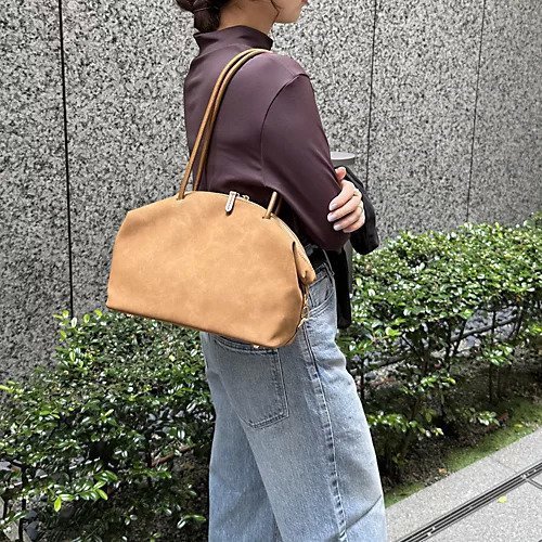 【アンドミューク/&MyuQ】の【Marisol別注】TAMTON 2WAY バッグ 人気、トレンドファッション・服の通販 founy(ファニー) 　ファッション　Fashion　レディースファッション　Fashion for Women　バッグ　Bags　シルバー　Silver, Metallic Silver　ボストン　Boston　ボストンバッグ　Boston Bag, Retro Bag　ポケット　Pocket, Pocket Detail　ロング　Long, Long-Length　エレガント 上品　Elegant　人気　Popular, Best Seller　ビジネス 仕事 通勤　Business / Work / Commuting　別注　Limited Edition, Custom Order　other-3|ID: prp329100004654642 ipo3291000000035059060