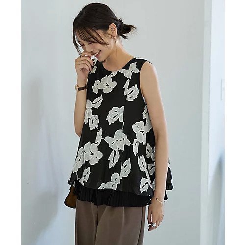 【スタイルデリ/STYLE DELI】のプリーツレイヤードフラワー刺繍ブラウス 人気、トレンドファッション・服の通販 founy(ファニー) 　ファッション　Fashion　レディースファッション　Fashion for Women　トップス・カットソー　Cut & Sew Tops　シャツ・ブラウス・オフィスカジュアル　Elegant Blouses & Button-Ups　インナー　Innerwear　オーガンジー　Organza Fabric　キャミソール　Camisole, Spaghetti Strap Top　シアー　Sheer, See-Through　シフォン　Chiffon, Lightweight Fabric　ジャケット　Jacket, Outerwear　スリット　Slit, Slit Detail　デニム　Denim, Jeans Material　定番　Standard, Basic Item　ノースリーブ　Sleeveless, No-Sleeve　フォーマル　Formal, Dressy　プリーツ　Pleats, Pleated　ペプラム　Peplum, Flared Hem　ペンシル　Pencil, Pencil Skirt　ラウンド　Round, Round Neck　A/W・秋冬　Autumn/Winter　エレガント 上品　Elegant　other-2|ID: prp329100004655213 ipo3291000000033666588