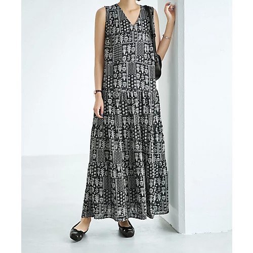 【スタイルデリ/STYLE DELI】のパッチワーク柄ティアードワンピース 人気、トレンドファッション・服の通販 founy(ファニー) 　ファッション　Fashion　レディースファッション　Fashion for Women　ワンピース　Dresses　秋　Autumn　カーディガン　Cardigan, Knitwear　ジャケット　Jacket, Outerwear　スリット　Slit, Slit Detail　ティアード　Tiered, Tiered Style　ティアードワンピース　Tiered Dress, Flared Dress　ドレス　Dress, One-Piece　ノースリーブ　Sleeveless, No-Sleeve　パッチワーク　Patchwork, Mixed Fabric　パーカー　Hoodie, Parka　フレア　Flare, Flared　ポケット　Pocket, Pocket Detail　リボン　Ribbon, Bow　ロング　Long, Long-Length　冬　Winter / This Winter　夏　Summer　旅行　Travel　 other-1|ID: prp329100004657033 ipo3291000000033687145