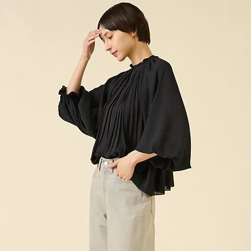 【マルティニーク/martinique】のプリーツブラウス 人気、トレンドファッション・服の通販 founy(ファニー) 　ファッション　Fashion　レディースファッション　Fashion for Women　トップス・カットソー　Cut & Sew Tops　シャツ・ブラウス・オフィスカジュアル　Elegant Blouses & Button-Ups　おすすめ　Recommended / Our Picks　ギャザー　Gathered, Ruffled　ジョーゼット　Georgette, Semi-Sheer Fabric　スキッパー　Skipper, Open Collar　パターン　Pattern, Design Print　プリーツ　Pleats, Pleated　other-2|ID: prp329100004657506 ipo3291000000033706824