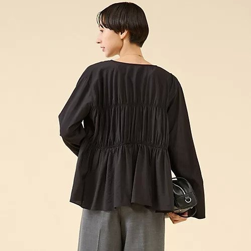 【マルティニーク/martinique】のモダールシルクティアードブラウス 人気、トレンドファッション・服の通販 founy(ファニー) 　ファッション　Fashion　レディースファッション　Fashion for Women　トップス・カットソー　Cut & Sew Tops　シャツ・ブラウス・オフィスカジュアル　Elegant Blouses & Button-Ups　おすすめ　Recommended / Our Picks　カフス　Cuff Design　タイトスカート　Pencil Skirt, Tight Skirt　ティアード　Tiered, Tiered Style　バランス　Balance, Style Balance　フロント　Front, Front Design　リラックス　Relax, Relaxed Fit　ワイド　Wide, Wide Fit　エレガント 上品　Elegant　秋　Autumn　other-3|ID: prp329100004657508 ipo3291000000033706830