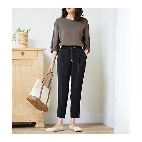 【エニー/ANY】の【ストレッチ/ウエストゴム】イージーケア美脚 パンツ インテリア・キッズ・メンズ・レディースファッション・服の通販 founy(ファニー) 　ファッション　Fashion　レディースファッション　Fashion for Women　パンツ　Pants & Trousers　ストレッチ　Stretch, Stretchy Fabric　センター　Center, Center Line　フラット　Flat, Flat Shoes　ポケット　Pocket, Pocket Detail　吸水　Absorbent, Quick-Dry　ビジネス 仕事 通勤　Business / Work / Commuting　ブラック|ID: prp329100004671401 ipo3291000000034887924