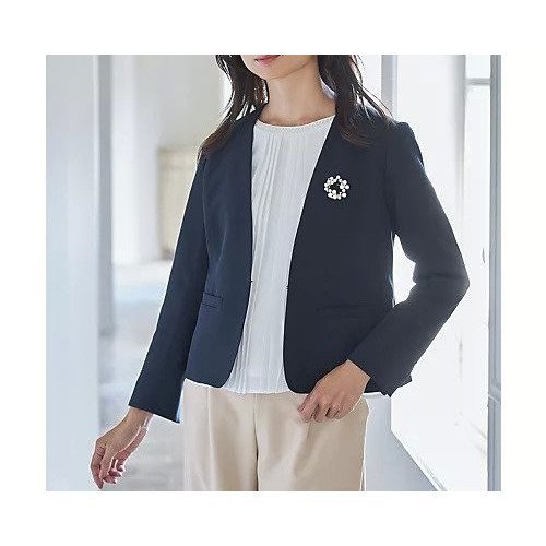 【エニー/ANY】の【WEB限定】ダブルクロスストレッチ Vネックノーカラージャケット インテリア・キッズ・メンズ・レディースファッション・服の通販 founy(ファニー) https://founy.com/ ファッション Fashion レディースファッション Fashion for Women アウター Coat / Outerwear Collection レディースジャケット・軽アウター Jackets ノーカラージャケット / シンプル上品コーデ Collarless Jackets おすすめ Recommended / Our Picks スタイリッシュ Stylish, Fashionable ストレッチ Stretch, Stretchy Fabric スリット Slit, Slit Detail フィット Fit, Slim Fit ワンポイント One Point, Statement Accent |ID: prp329100004671669 ipo3291000000033770986