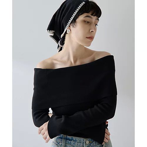 【ウィムガゼット/Whim Gazette】のオフショルニットプルオーバー インテリア・キッズ・メンズ・レディースファッション・服の通販 founy(ファニー) https://founy.com/ ファッション Fashion レディースファッション Fashion for Women トップス・カットソー Cut & Sew Tops ニット Knit Tops & Sweaters カジュアルプルオーバー・ニットトップス Pullovers & Knit Tops / Casual Pullovers 2025年 2025 2025-2026秋冬・A/W Autumn/Winter 2025–26 AW25–26 ストレッチ Stretch, Stretchy Fabric フィット Fit, Slim Fit エレガント 上品 Elegant 長袖 Long Sleeve, Full Sleeve |ID: prp329100004684670 ipo3291000000033830944