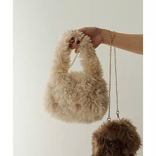 【ウィムガゼット/Whim Gazette】の【THE PAUSE】フェイクファーミニBAG インテリア・キッズ・メンズ・レディースファッション・服の通販 founy(ファニー) 　ファッション　Fashion　レディースファッション　Fashion for Women　バッグ　Bags　アクセサリー　Fashion Accessories　ヴィンテージ　Vintage Style　グラデーション　Gradient, Ombre　スマート　Smart, Elegant　財布　Wallet, Purse　チェーン　Chain, Chain Strap　フェイクファー　Faux Fur, Imitation Fur　フォルム　Silhouette, Form　ワーク　Workwear, Utility Style　2025年　2025　2025-2026秋冬・A/W　Autumn/Winter 2025–26 AW25–26　アイボリー|ID: prp329100004684695 ipo3291000000033831177