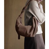 【スタイルデリ/STYLE DELI】のクロワッサンボディバッグ 人気、トレンドファッション・服の通販 founy(ファニー) ファッション Fashion レディースファッション Fashion for Women バッグ Bags アクセサリー Fashion Accessories イエロー Yellow クール Cool, Chic 軽量 Lightweight, Ultra Light 財布 Wallet, Purse ダウン Down, Puffer 定番 Standard, Basic Item ポケット Pocket, Pocket Detail ラップ Wrap, Wrap Design 冬 Winter / This Winter エレガント 上品 Elegant iPhone アイフォーン iPhone |ID:prp329100004684888