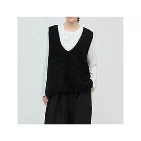 【ミズイロ インド/mizuiro ind】 へアリーVネックベスト人気、トレンドファッション・服の通販 founy(ファニー) ファッション Fashion レディースファッション Fashion for Women アウター Coat / Outerwear Collection トップス・カットソー Cut & Sew Tops ベスト&ジレ / 重ね着スタイル Vests & Gilets Vネックトップス V-Neck Tops / V-Cut Neckline Shirts インナー Innerwear ベスト Vest, Waistcoat ポケット Pocket, Pocket Detail モコモコ Fuzzy, Fluffy 人気 Popular, Best Seller 秋 Autumn |ID:prp329100004686336