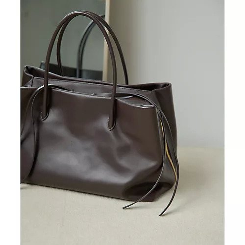 【ウィムガゼット/Whim Gazette】の【MARY AL TERNA】RIKYU TOTE BAG 人気、トレンドファッション・服の通販 founy(ファニー) 　ファッション　Fashion　レディースファッション　Fashion for Women　バッグ　Bags　春　Spring　コレクション　Collection, Seasonal Line　定番　Standard, Basic Item　フィット　Fit, Slim Fit　フォルム　Silhouette, Form　ポケット　Pocket, Pocket Detail　メタル　Metal, Metal Parts　S/S・春夏　SS, Spring/Summer, Warm Season　夏　Summer　エレガント 上品　Elegant　ビジネス 仕事 通勤　Business / Work / Commuting　2025年　2025　2025-2026秋冬・A/W　Autumn/Winter 2025–26 AW25–26　other-2|ID: prp329100004689411 ipo3291000000033867367