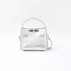 【ノーリーズ/NOLLEY'S】のCARRE Sバッグ 人気、トレンドファッション・服の通販 founy(ファニー) ファッション Fashion レディースファッション Fashion for Women バッグ Bags グリッター Glitter, Sparkle ショルダー Shoulder, Shoulder Strap フォルム Silhouette, Form ベーシック Basic, Essential ポーチ Pouch, Small Case ラグジュアリー Luxury, Elegant thumbnail シルバー|ID: prp329100004689412 ipo3291000000033867376