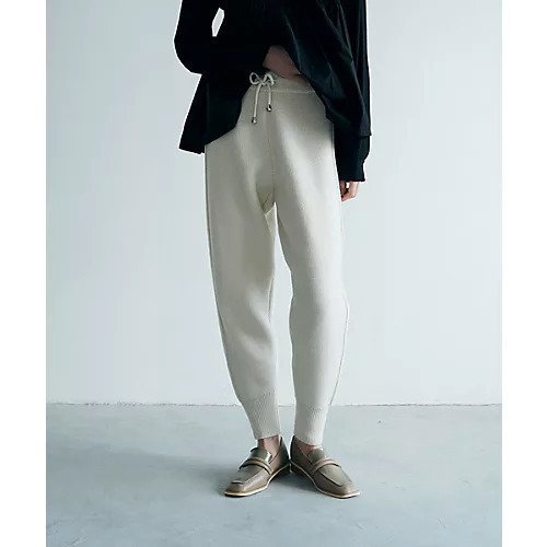 【マージュール/marjour】のKNIT JOGGER PANTS インテリア・キッズ・メンズ・レディースファッション・服の通販 founy(ファニー) 　ファッション　Fashion　レディースファッション　Fashion for Women　パンツ　Pants & Trousers　シンプル　Simple, Minimal　スウェット / スエット　Sweatshirt, Sweatwear　ストレッチ　Stretch, Stretchy Fabric　ワイド　Wide, Wide Fit　冬　Winter / This Winter　IVORY|ID: prp329100004694292 ipo3291000000033896267