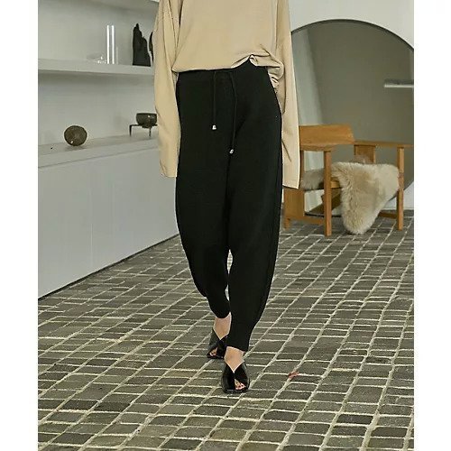 【マージュール/marjour】のKNIT JOGGER PANTS インテリア・キッズ・メンズ・レディースファッション・服の通販 founy(ファニー) 　ファッション　Fashion　レディースファッション　Fashion for Women　パンツ　Pants & Trousers　シンプル　Simple, Minimal　スウェット / スエット　Sweatshirt, Sweatwear　ストレッチ　Stretch, Stretchy Fabric　ワイド　Wide, Wide Fit　冬　Winter / This Winter　BLACK|ID: prp329100004694292 ipo3291000000033896268