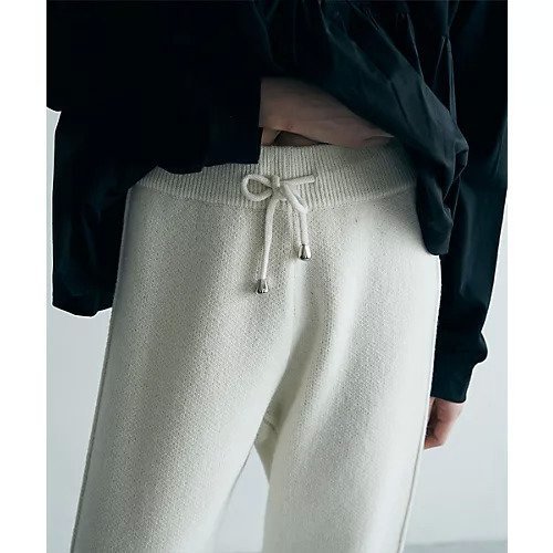 【マージュール/marjour】のKNIT JOGGER PANTS 人気、トレンドファッション・服の通販 founy(ファニー) 　ファッション　Fashion　レディースファッション　Fashion for Women　パンツ　Pants & Trousers　シンプル　Simple, Minimal　スウェット / スエット　Sweatshirt, Sweatwear　ストレッチ　Stretch, Stretchy Fabric　ワイド　Wide, Wide Fit　冬　Winter / This Winter　other-3|ID: prp329100004694292 ipo3291000000033896270