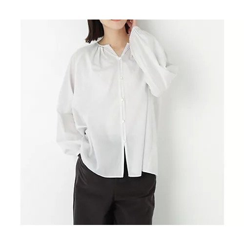 【ヒューマンウーマン/HUMAN WOMAN】のダイヤドットギャザーブラウス インテリア・キッズ・メンズ・レディースファッション・服の通販 founy(ファニー) 　ファッション　Fashion　レディースファッション　Fashion for Women　トップス・カットソー　Cut & Sew Tops　シャツ・ブラウス・オフィスカジュアル　Elegant Blouses & Button-Ups　おすすめ　Recommended / Our Picks　カフス　Cuff Design　ギャザー　Gathered, Ruffled　スタンダード　Standard, Basic　バランス　Balance, Style Balance　羽織　Haori, Light Jacket　エクリュ|ID: prp329100004696735 ipo3291000000033917234