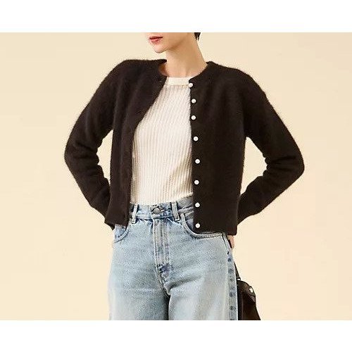 【マルティニーク/martinique】のFOXカシミヤパールカーディガン(一部WEB限定カラー ) インテリア・キッズ・メンズ・レディースファッション・服の通販 founy(ファニー) https://founy.com/ ファッション Fashion レディースファッション Fashion for Women トップス・カットソー Cut & Sew Tops カーディガン・羽織り Layered Style Cardigans おすすめ Recommended / Our Picks アンゴラ Angora Knitwear カーディガン Cardigan, Knitwear パール Pearl, Pearl Accent ラグジュアリー Luxury, Elegant 定番 Standard, Basic Item 羽織 Haori, Light Jacket |ID: prp329100004698523 ipo3291000000033928096