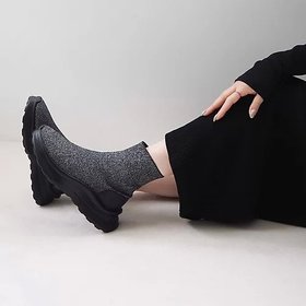 【エンチャンテッド/enchanted】 サイドジップスニカーソールニットブーツ人気、トレンドファッション・服の通販 founy(ファニー) ファッション Fashion レディースファッション Fashion for Women サイドジップ Side Zip, Side Zipper シルバー Silver, Metallic Silver シンプル Simple, Minimal スニーカー Sneakers, Trainers ソックス Socks, Hosiery タイツ Tights, Legwear フィット Fit, Slim Fit ロング Long, Long-Length 定番 Standard, Basic Item 春 Spring 秋 Autumn 軽量 Lightweight, Ultra Light |ID:prp329100004698536
