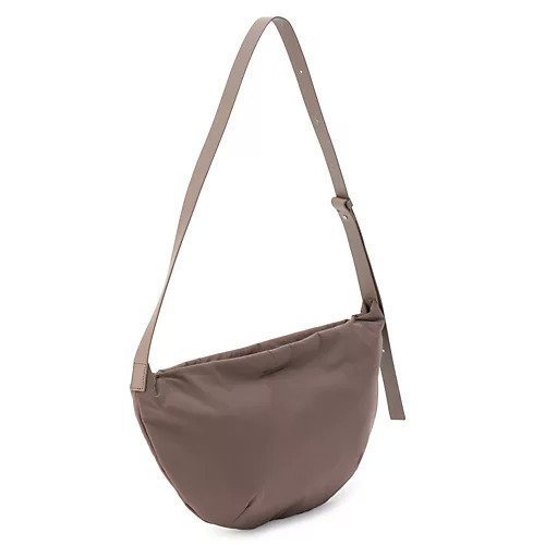 【アモーメント/AMOMENTO】のSMALL PADDED BAG 人気、トレンドファッション・服の通販 founy(ファニー) 　ファッション　Fashion　レディースファッション　Fashion for Women　バッグ　Bags　2025年　2025　2025-2026秋冬・A/W　Autumn/Winter 2025–26 AW25–26　タフタ　Taffeta, Structured Fabric　ポケット　Pocket, Pocket Detail　other-2|ID: prp329100004700041 ipo3291000000034865668