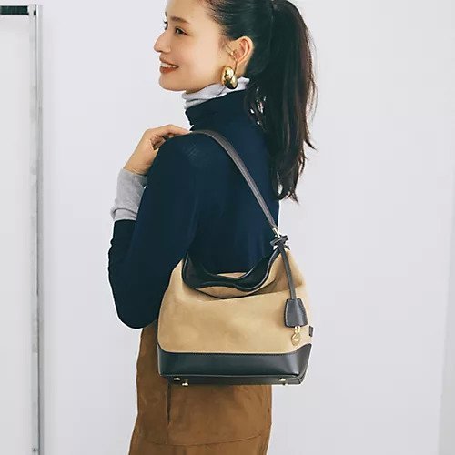 【トプカピ/TOPKAPI】の【TREASURE TOPKAPI】スエード レザーコンビ ワンショルダーバッグ チャーム付き 人気、トレンドファッション・服の通販 founy(ファニー) 　ファッション　Fashion　レディースファッション　Fashion for Women　アクセサリー　Fashion Accessories　コンビ　Combo, Combination Style　チャーム　Charm, Pendant　フォルム　Silhouette, Form　A/W・秋冬　Autumn/Winter　 other-1|ID: prp329100004701662 ipo3291000000033948806