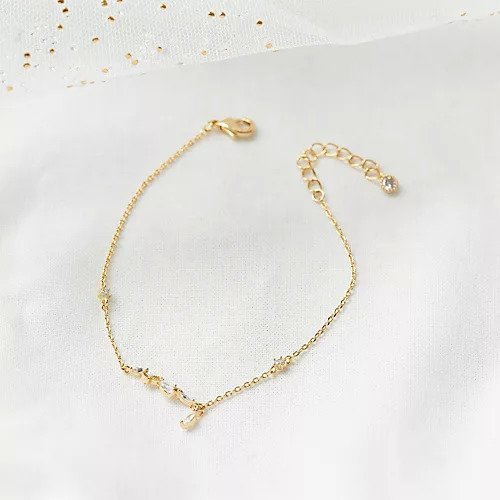【フィービィー/phoebe】のシャイニーティアリーフブレスレット 人気、トレンドファッション・服の通販 founy(ファニー) 　ファッション　Fashion　レディースファッション　Fashion for Women　ジュエリー　Jewelry　チェーン＆カフブレスレット　Cuff & Chain Bracelets　おすすめ　Recommended / Our Picks　バングル　Bangle, Bracelet　ブレスレット　Bracelet, Wristband　モチーフ　Motif, Design Theme　リーフ　Leaf, Botanical Leaf　時計　Watch, Wristwatch　other-2|ID: prp329100004703299 ipo3291000000033963296
