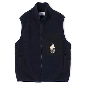 【メゾン キツネ/MAISON KITSUNE】 CASUAL FLEECE SLEEVELESS VEST人気、トレンドファッション・服の通販 founy(ファニー) ファッション Fashion レディースファッション Fashion for Women アウター Coat / Outerwear Collection トップス・カットソー Cut & Sew Tops ベスト&ジレ / 重ね着スタイル Vests & Gilets 2025年 2025 2025-2026秋冬・A/W Autumn/Winter 2025–26 AW25–26 コレクション Collection, Seasonal Line シンプル Simple, Minimal スポーツ Sports, Activewear バランス Balance, Style Balance 洗える Machine Washable |ID:prp329100004704560