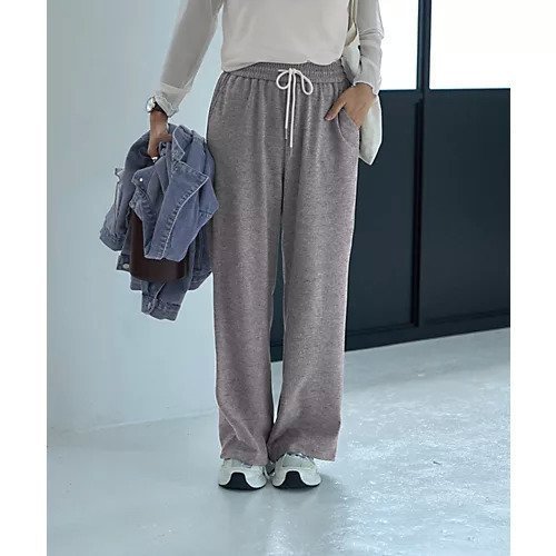 【スタイルデリ/STYLE DELI】のふんわりとろん リラックスワイドパンツ インテリア・キッズ・メンズ・レディースファッション・服の通販 founy(ファニー) https://founy.com/ ファッション Fashion レディースファッション Fashion for Women パンツ Pants & Trousers インナー Innerwear 春 Spring くるぶし Ankle-Length カットソー Cut and Sewn Top ギャザー Gathered, Ruffled シルバー Silver, Metallic Silver ジャケット Jacket, Outerwear ストレート Straight, Straight Cut スニーカー Sneakers, Trainers スリット Slit, Slit Detail バランス Balance, Style Balance パジャマ Pajamas, Sleepwear フォルム Silhouette, Form ポケット Pocket, Pocket Detail ループ Loop, Loop Knit ワイド Wide, Wide Fit S/S・春夏 SS, Spring/Summer, Warm Season 夏 Summer |ID: prp329100004704563 ipo3291000000033973491