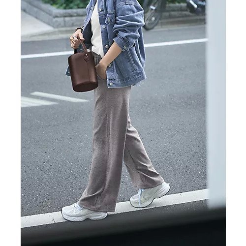 【スタイルデリ/STYLE DELI】のふんわりとろん リラックスワイドパンツ 人気、トレンドファッション・服の通販 founy(ファニー) 　ファッション　Fashion　レディースファッション　Fashion for Women　パンツ　Pants & Trousers　インナー　Innerwear　春　Spring　くるぶし　Ankle-Length　カットソー　Cut and Sewn Top　ギャザー　Gathered, Ruffled　シルバー　Silver, Metallic Silver　ジャケット　Jacket, Outerwear　ストレート　Straight, Straight Cut　スニーカー　Sneakers, Trainers　スリット　Slit, Slit Detail　バランス　Balance, Style Balance　パジャマ　Pajamas, Sleepwear　フォルム　Silhouette, Form　ポケット　Pocket, Pocket Detail　ループ　Loop, Loop Knit　ワイド　Wide, Wide Fit　S/S・春夏　SS, Spring/Summer, Warm Season　夏　Summer　other-3|ID: prp329100004704563 ipo3291000000033973495